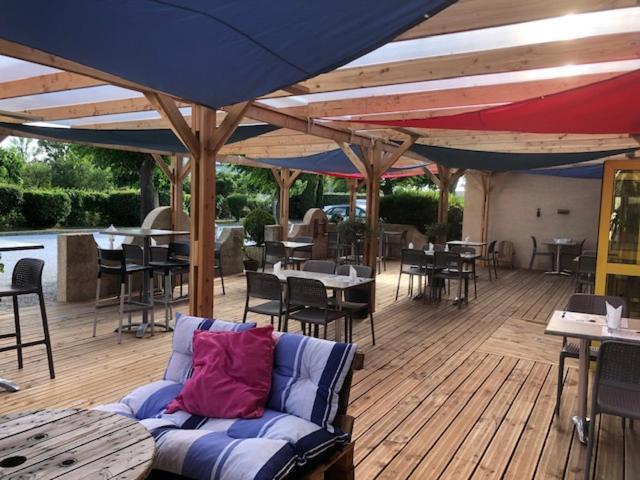 Logis Hotel Le Clos Saint Loup Bram Exteriér fotografie